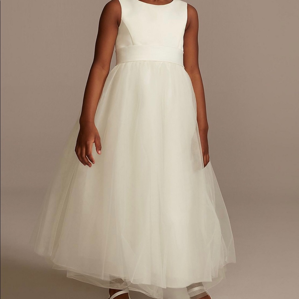 David’s Bridal Satin Flower Girl Dress with Tulle Skirt in Ivory size 5